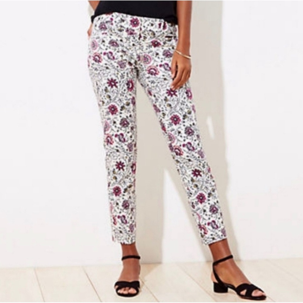 Loft Floral Riviera Cropped Pants
Size 10 NWOT